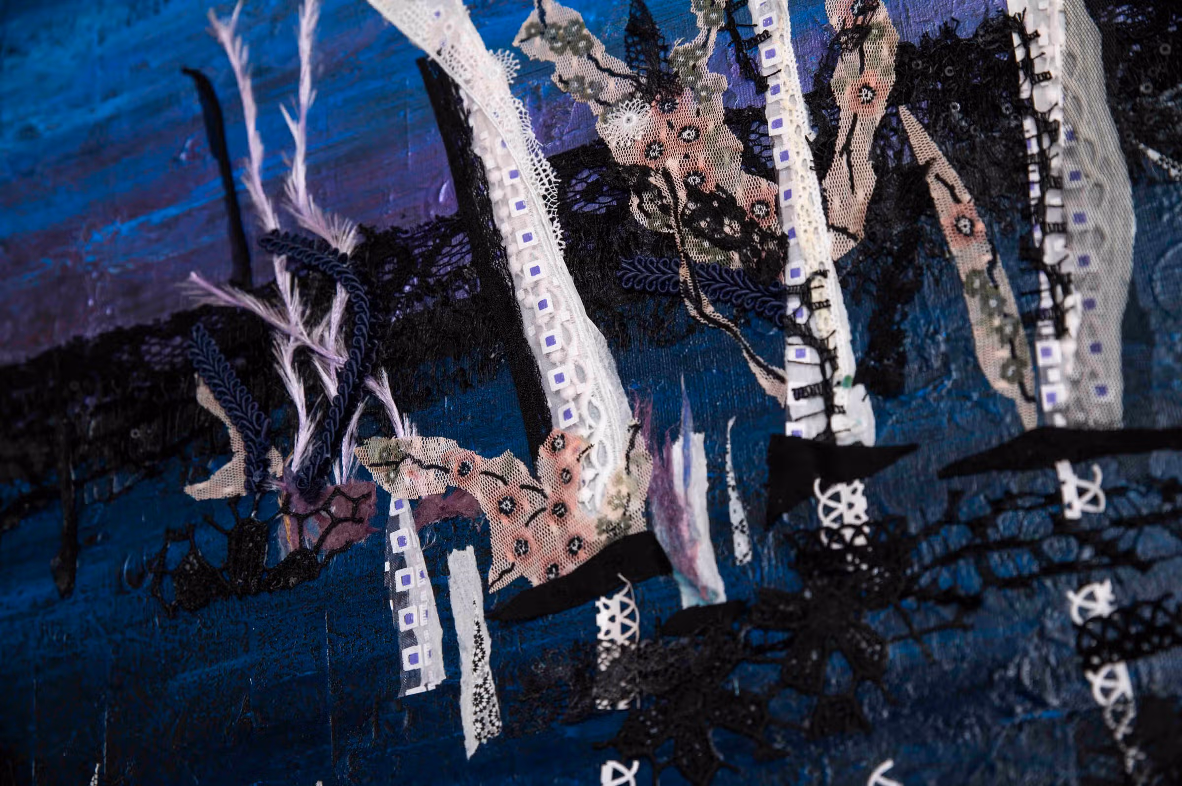 Detail — witte bomen