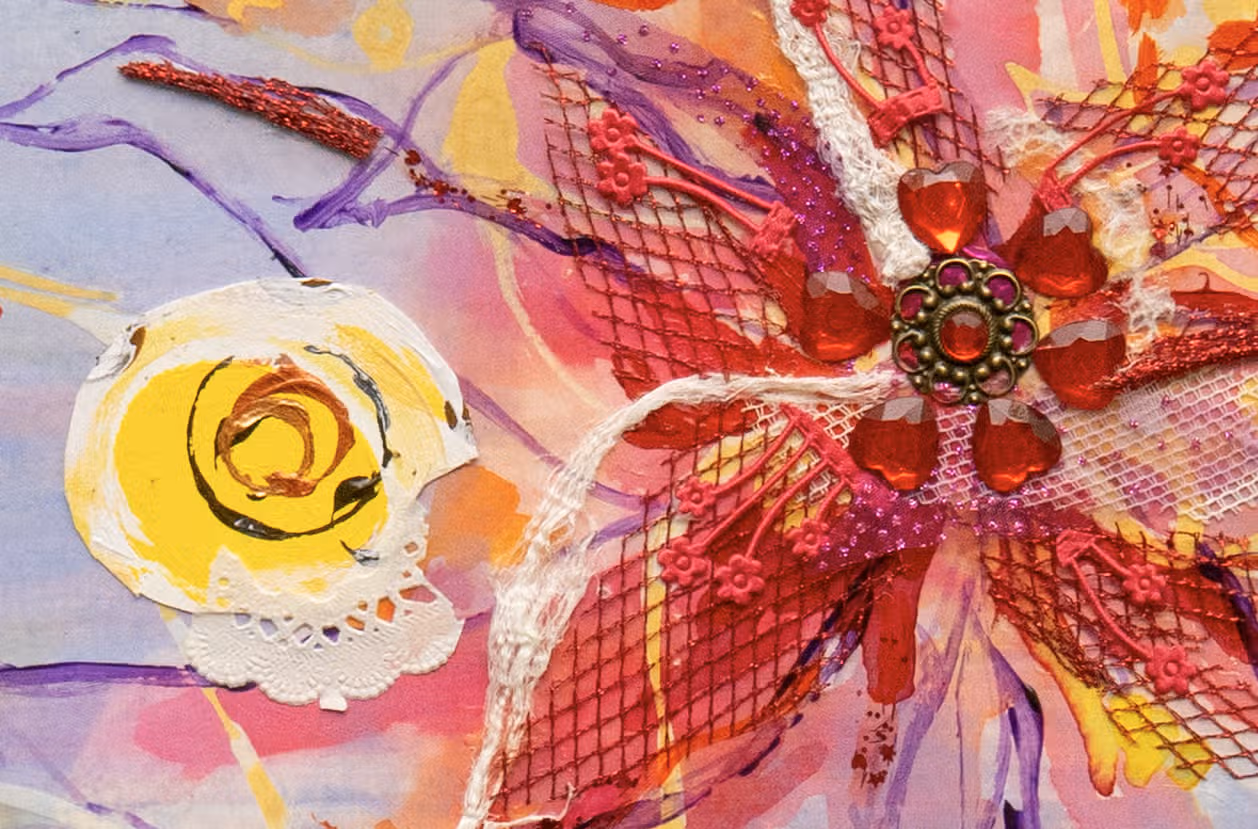 Detail — rode bloem en geel