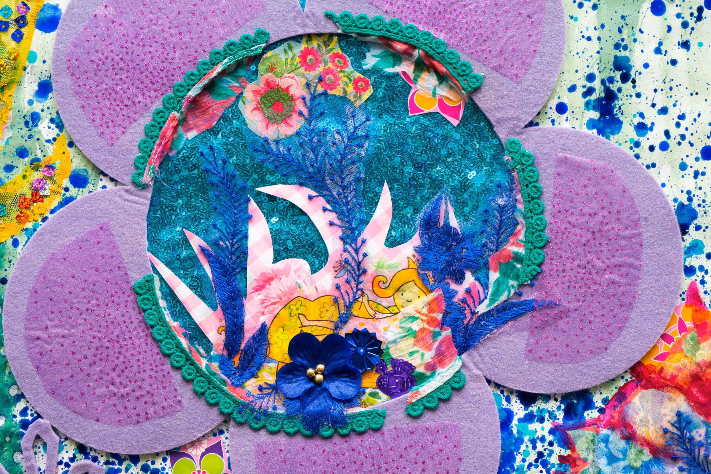Detail — meisje liggend